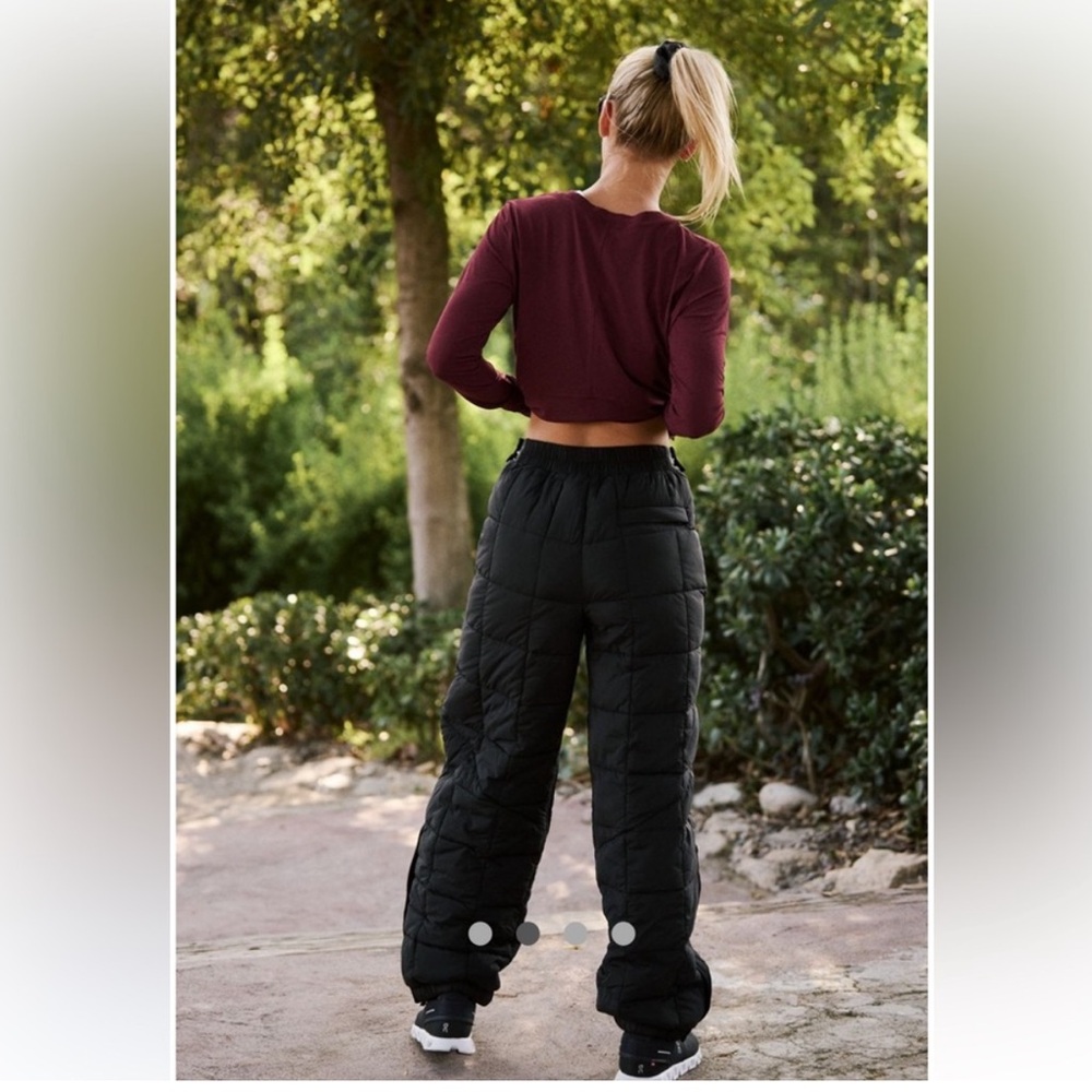 Free peoplee pippa sackable puffer pants - NWOT - size xs - black - Picture 3 of 8